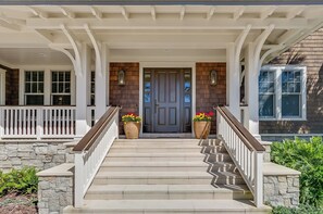 Exterior detail - EXCLUSIVE ONE OF A KIND OCEAN FRONT BEACH HOUSE POOL AND SPA (Ponte Vedra Beach)