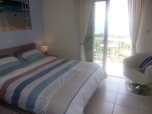 2 bedrooms, in-room safe, blackout curtains, iron/ironing board - "Detached House With Stunning Sea And Sunset Views Kissonerga Paphos (Paphos)