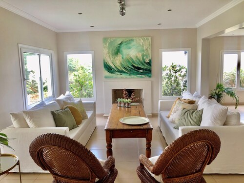 Acogedora Casa En Exclusivo Barrio