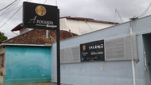 Exterior - A Pousada Pindamonhangaba (Pindamonhangaba)