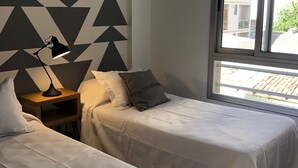 Leilighet | 2 soverom, blendingsgardiner, strykejern/-brett og wi-fi (inkludert)