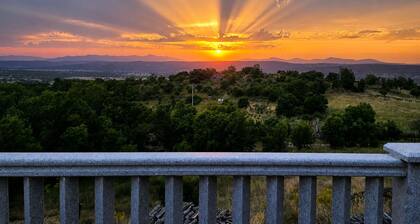 Panoramic Terrace, Sunsets, Nature and Stargazing in the Sierra de Béjar