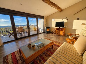 Smart TV, fireplace, books, stereo - Panoramic Terrace, Sunsets, Nature and Stargazing in the Sierra de Béjar (Navalmoral)