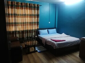 8 habitaciones, tabla de planchar con plancha y wifi 