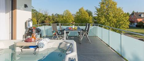 屋外ダイニングエリア