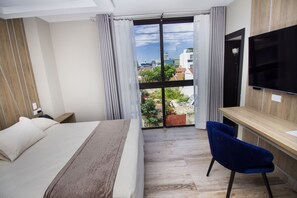 Room - Sirari Suites Hotel (Santa Cruz)