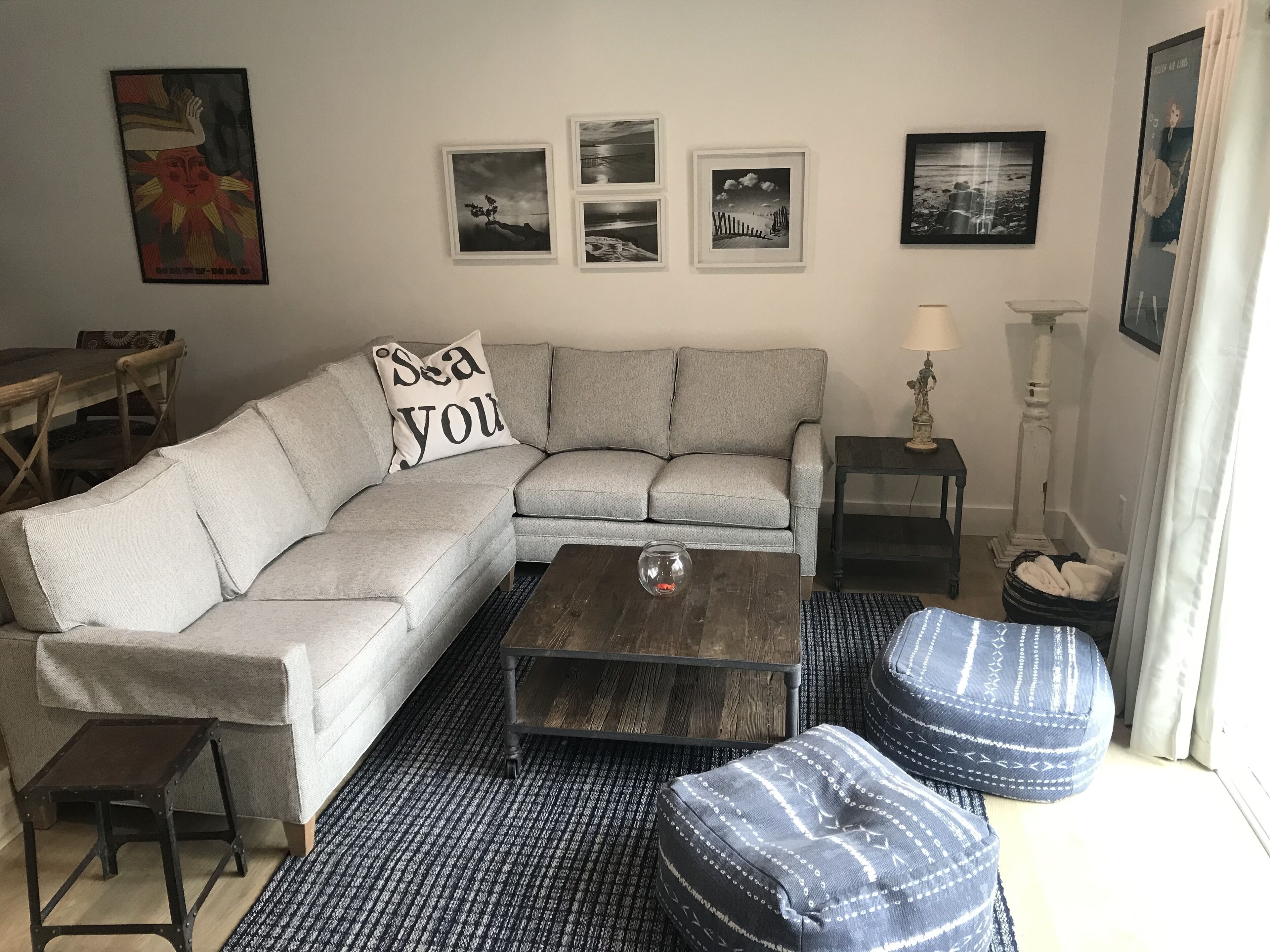  Enjoy this unique 3 bedroom home & outdoor shower in Villas of Bethany West! 