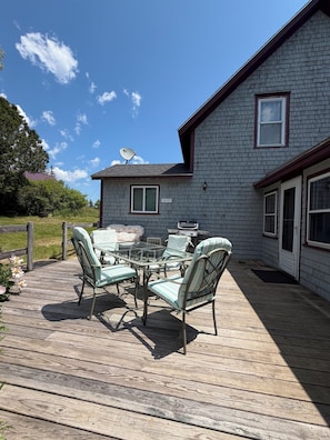 Outdoor dining - Cozy Acadia Farmhouse! Ocean View & Walk to Town (Southwest Harbor)