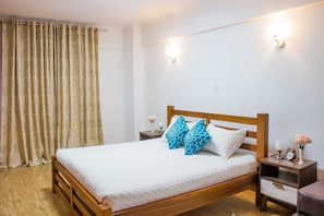 3 Schlafzimmer, Bügeleisen/Bügelbrett, WLAN, Bettwäsche