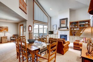 Leilighet, 2 soverom | Oppholdsrom