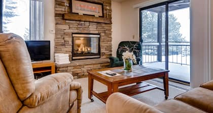 Red Pine B1 by Vacasa