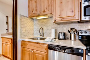 Condo, 1 quarto | Cozinha privada
