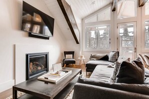 Huoneisto, 4 makuuhuonetta | Olohuone