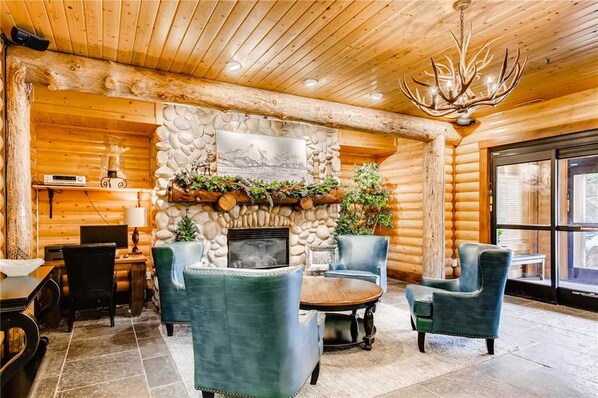 Huoneisto, 4 makuuhuonetta | Olohuone