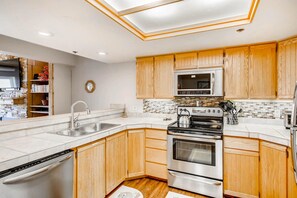 Condo, 3 Bedrooms | Private kitchen - Chatham Crossing 2198 by Vacasa (Park City)