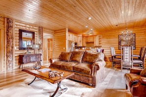 公寓客房, 3 間臥室 | 客廳