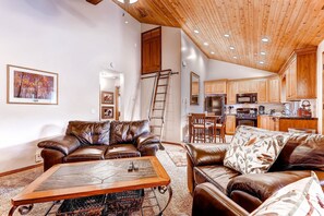 Appartement, 2 slaapkamers | Woonkamer