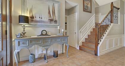 Beautiful home near Seaworld and Lackland in the heart of NW San Antonio