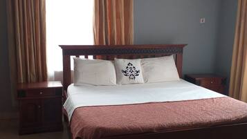 Egyptian cotton sheets, premium bedding, iron/ironing board, free WiFi
