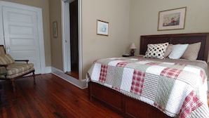 Rom – standard, 1 queensize-seng (Pullman Room 214)