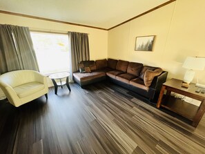 Smart TV, video games