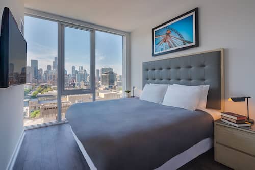 Premium bedding, pillowtop beds, in-room safe, individually decorated