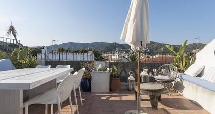CHARMING FISHERMAN HOUSE WITH TERRACE