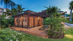 Exterior - Villa Nevaeh (West End Village)