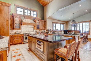 Rumah, 5 kamar tidur | Dapur pribadi