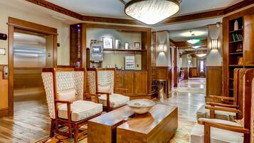 Condo, 3 habitaciones | Sala de estar