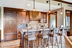 Condo, 3 Bedrooms | Private kitchen - Arrowleaf 303a  by Vacasa (Park City)