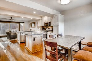 Condo, 3 Bedrooms | Private kitchen