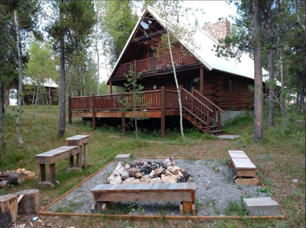 Authentic Island Park Log Cabin Experience in historic Mack's Inn