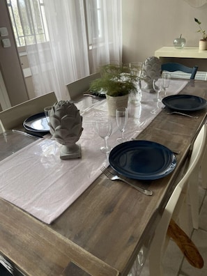 Dining - Gîte le bas close to beauval zoo (Veuil)