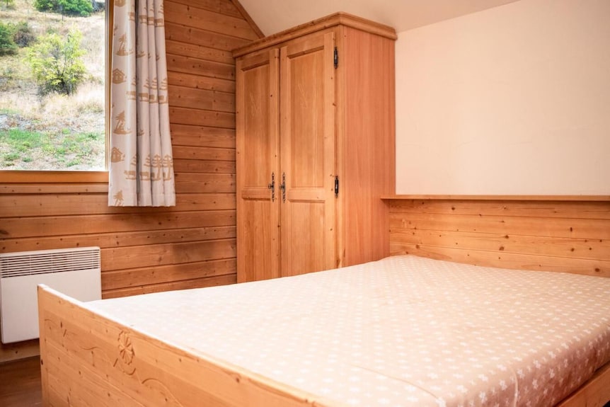 Chalet, Rez-de-chaussée, Terrasse, Cheminée Ou Poêle à Bois, Parking, Télévision, Casier à Ski, 44m² - Alpes-de-Haute-Provence