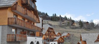 Chalet, Ground floor, terrace, fireplace or stove, parking, ski locker, 44m², Pra Loup