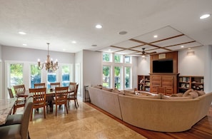 Dining - House with AC, Theater Room, Pool, Built in speakers (Princeville)
