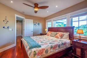 6 bedrooms, desk, iron/ironing board, free WiFi