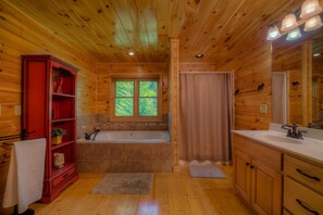 하우스, 침실 4개 | 욕실 | 타월