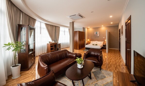 Superior Double Room | Living area - One Vientiane Hotel & Restaurant (Vientiane)