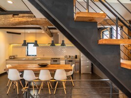 Chalet (Momiji Lodge) | Ruokailu omassa huoneessa
