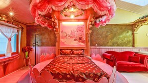 Cinderella | Gratis wi-fi och individuell inredning