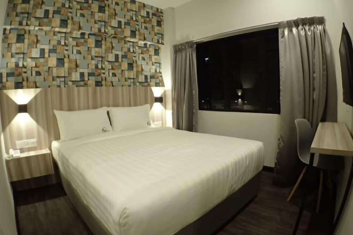 Desk, iron/ironing board, free WiFi, bed sheets