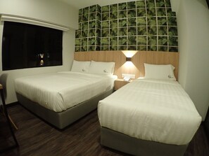 Family-3 Suite | Desk, iron/ironing board, free WiFi, bed sheets - Apex Boutique Hotel (Petaling Jaya)