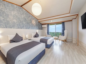 Top Floor Deluxe Twin Room | Free minibar, in-room safe, desk, blackout drapes