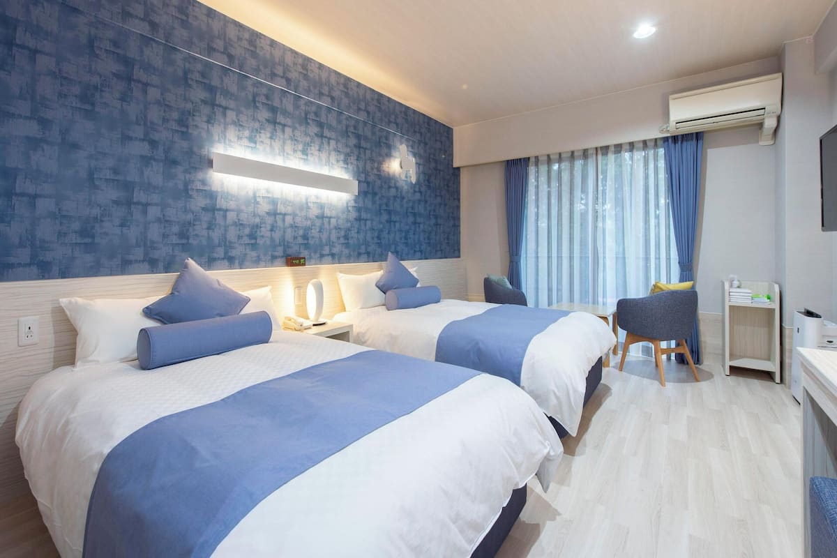Articles gratuits dans le mini-bar, coffres-forts dans les chambres