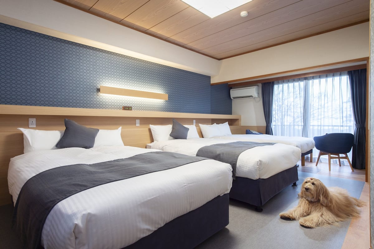 japanese modern, twin | free minibar, in-room safe, desk, blackout curtains