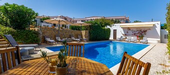 Monte da Luz - House of the Parreira