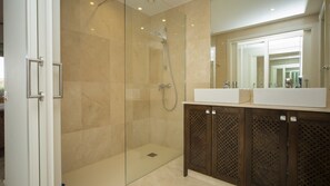 Bathtub, hair dryer, towels