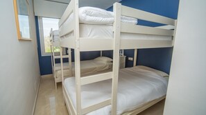 3 Schlafzimmer, Bügeleisen/Bügelbrett, kostenloses WLAN, Bettwäsche